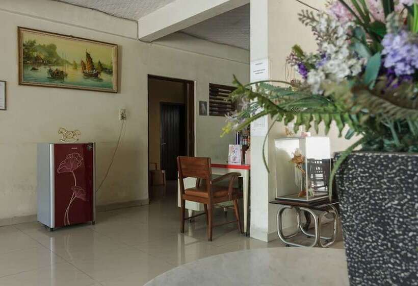 ペンション Reddoorz Near Pantai Padang