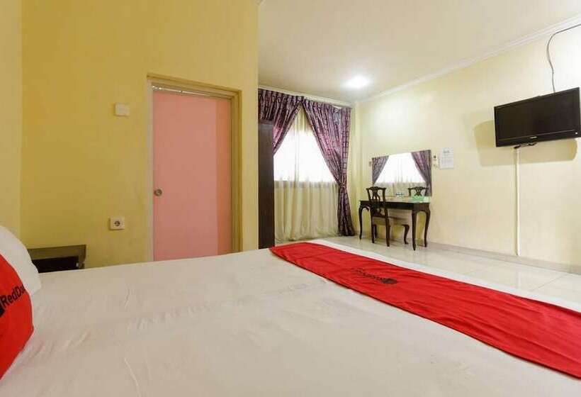 ペンション Reddoorz Near Pantai Padang