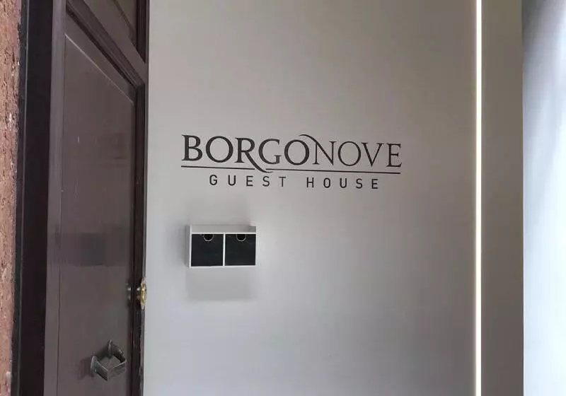 تختخواب و صبحانه Borgonove