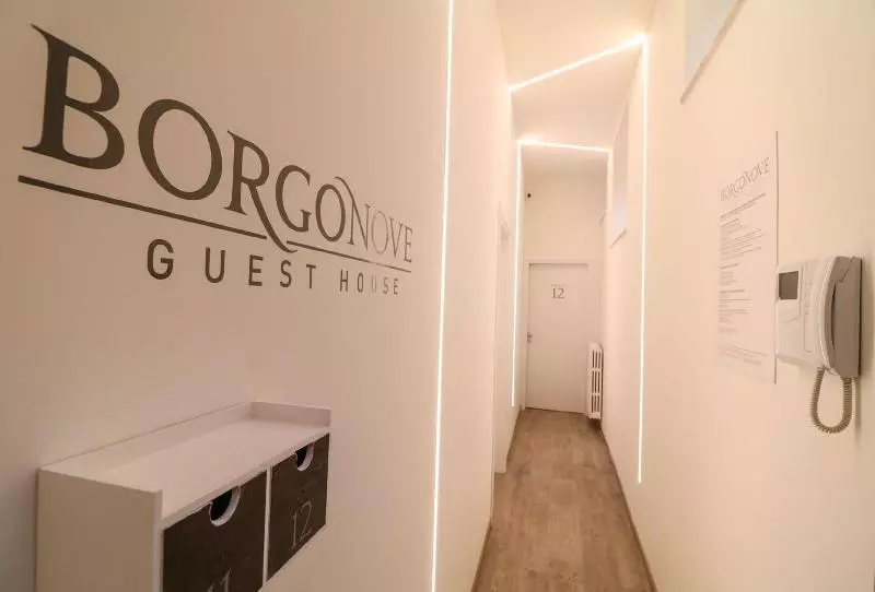 تختخواب و صبحانه Borgonove