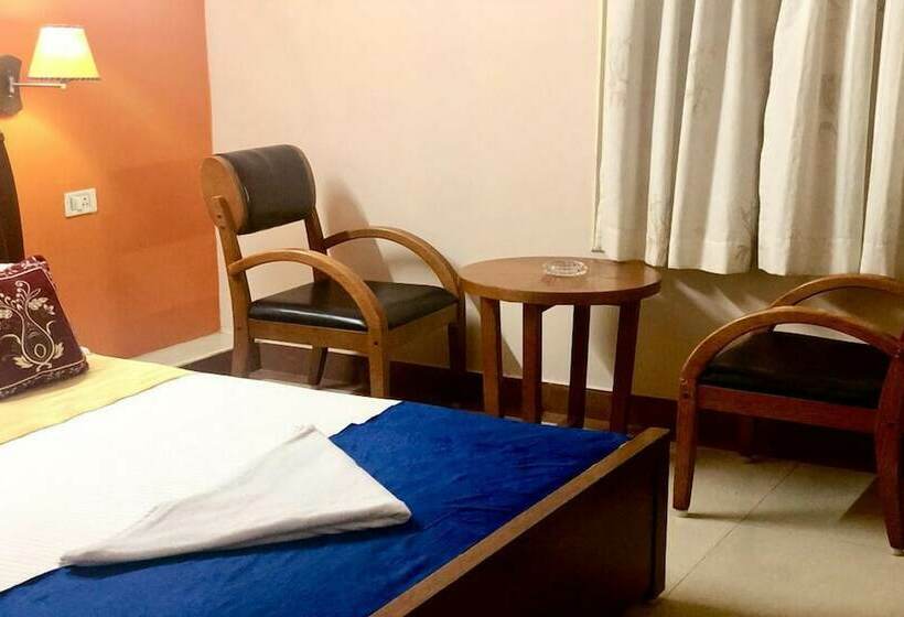 Fabhotel New Blue Homes