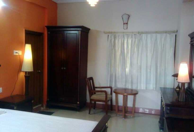 Fabhotel New Blue Homes