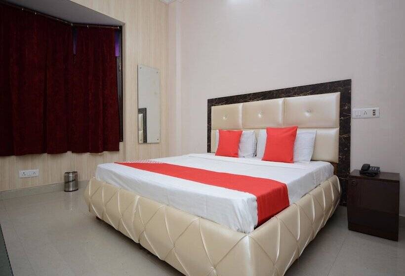 Oyo 30358 Hotel Asia Palace