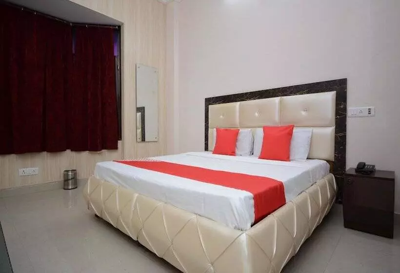 Oyo 30358 Hotel Asia Palace