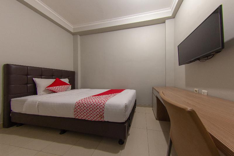 Hotel Oyo 657 Elite Residence 71