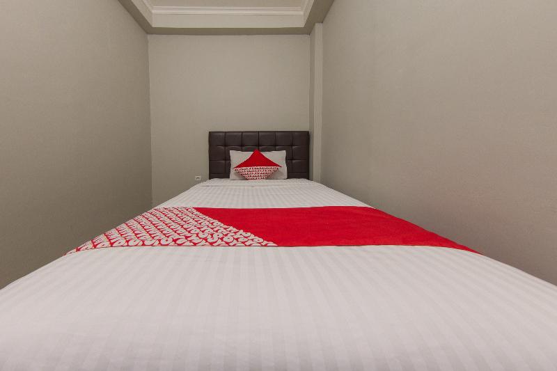 Hotel Oyo 657 Elite Residence 71