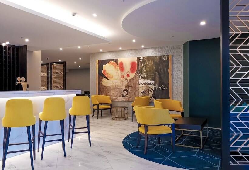 Swiss Belhotel Napier