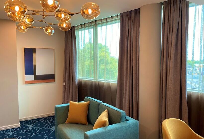 Swiss Belhotel Napier