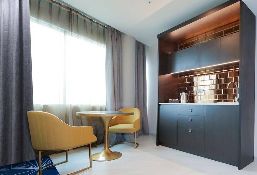 Swiss Belhotel Napier