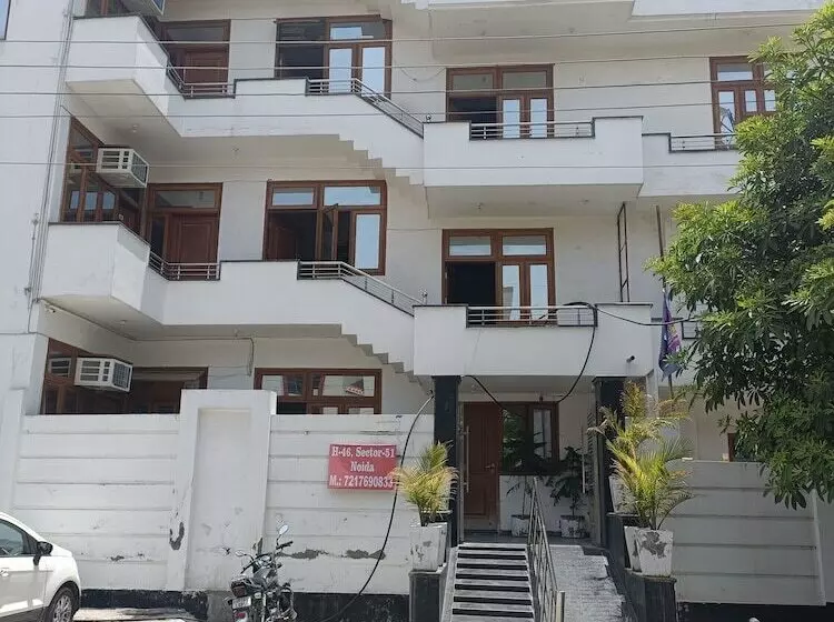 ペンション Winsome Residency