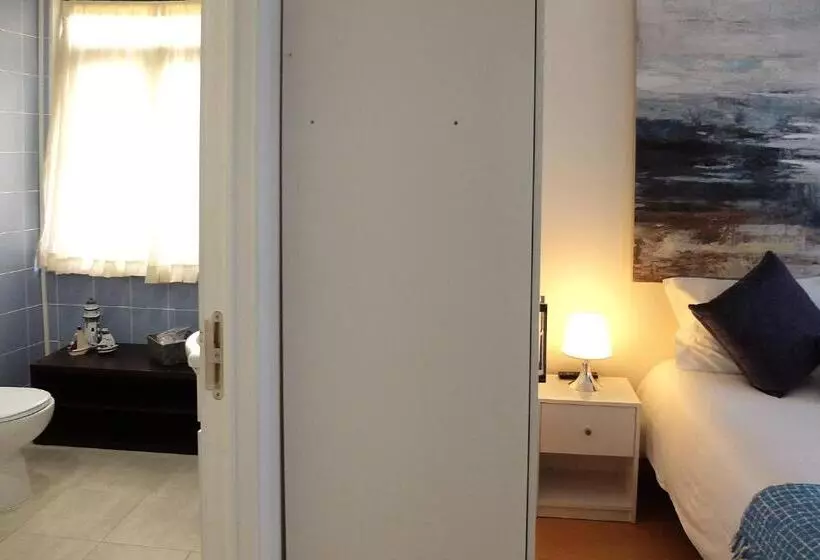 هاستل Family House