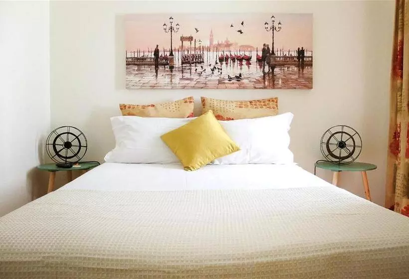 هاستل Family House