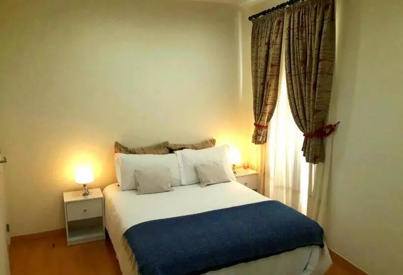 هاستل Family House