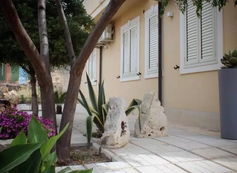 Aamiaismajoitus (B&B) Il Giardino Nascosto