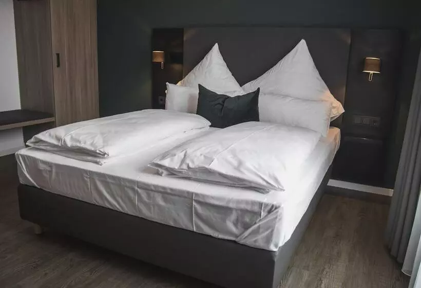 Hayta Hotel Stuttgart Airport Messe