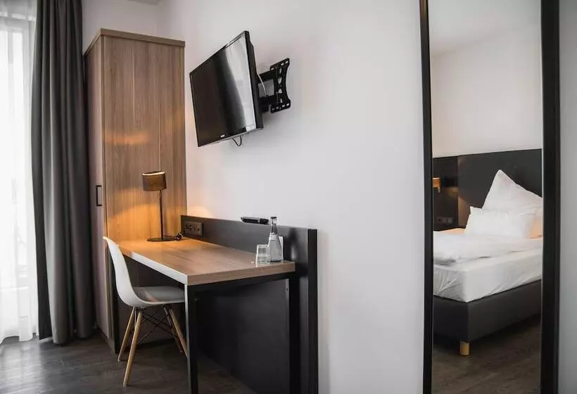 Hayta Hotel Stuttgart Airport Messe