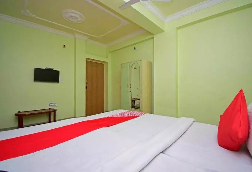 Hotelli Oyo 30891 Kingstar Resort