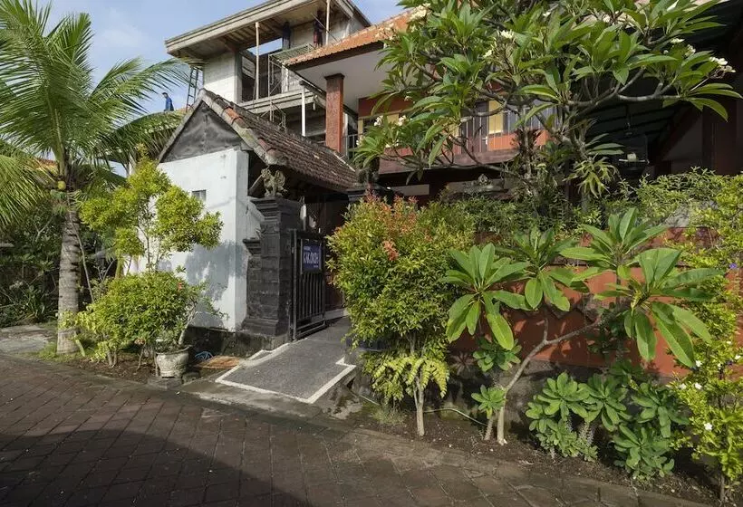 ホテル Oyo 636 Apartmen Kak Okoh