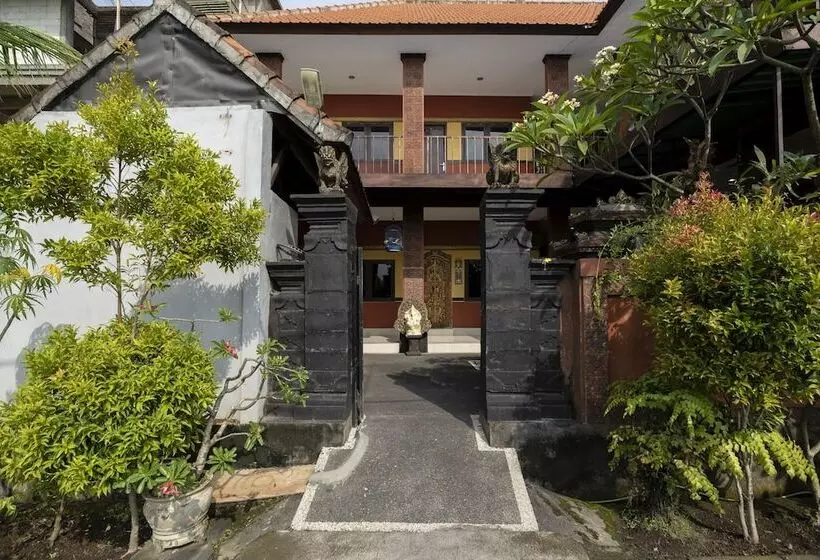 ホテル Oyo 636 Apartmen Kak Okoh