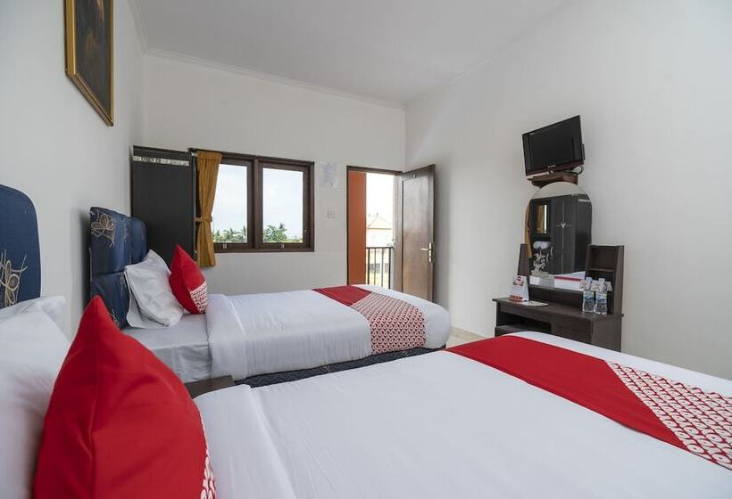 Отель Oyo 636 Apartmen Kak Okoh