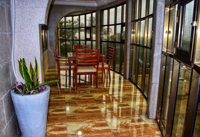 هتل Regent Palace