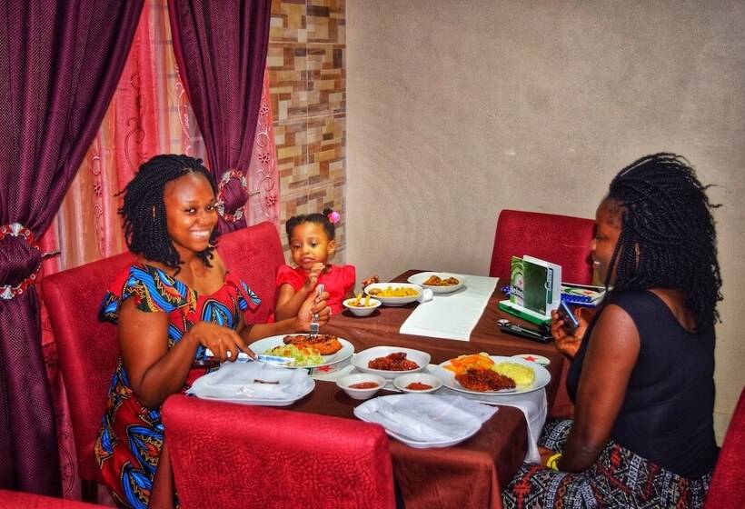 هتل Regent Palace