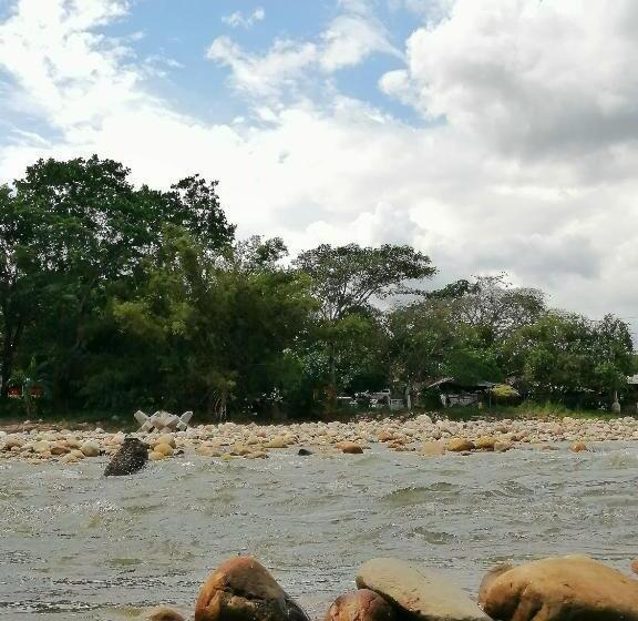 בית מלון כפרי Rio Humadea