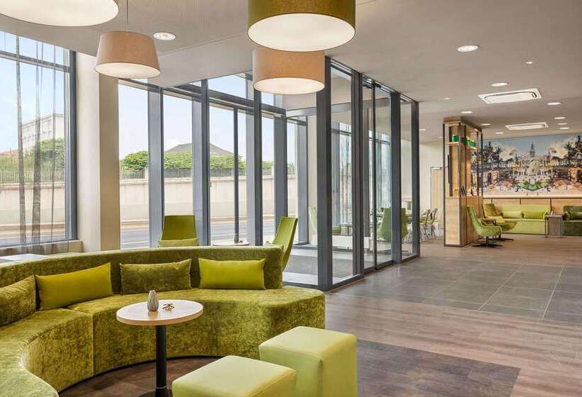 Отель Super 8 By Wyndham Dresden