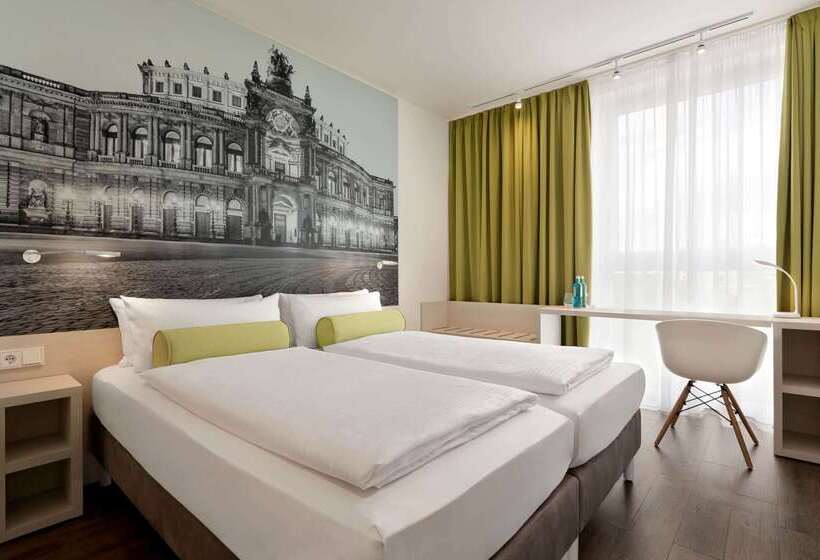 Отель Super 8 By Wyndham Dresden