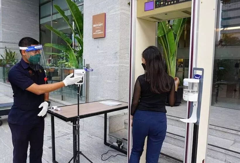 ホテル Mercure Jakarta Gatot Subroto