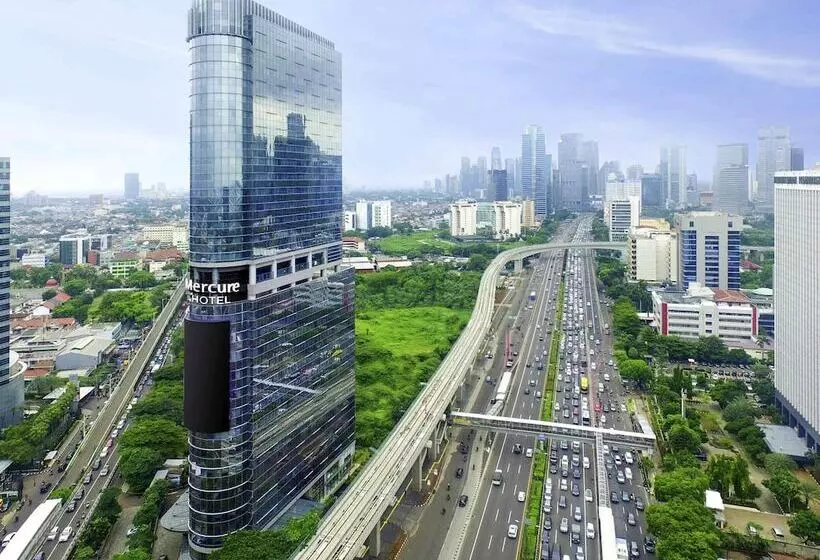 ホテル Mercure Jakarta Gatot Subroto