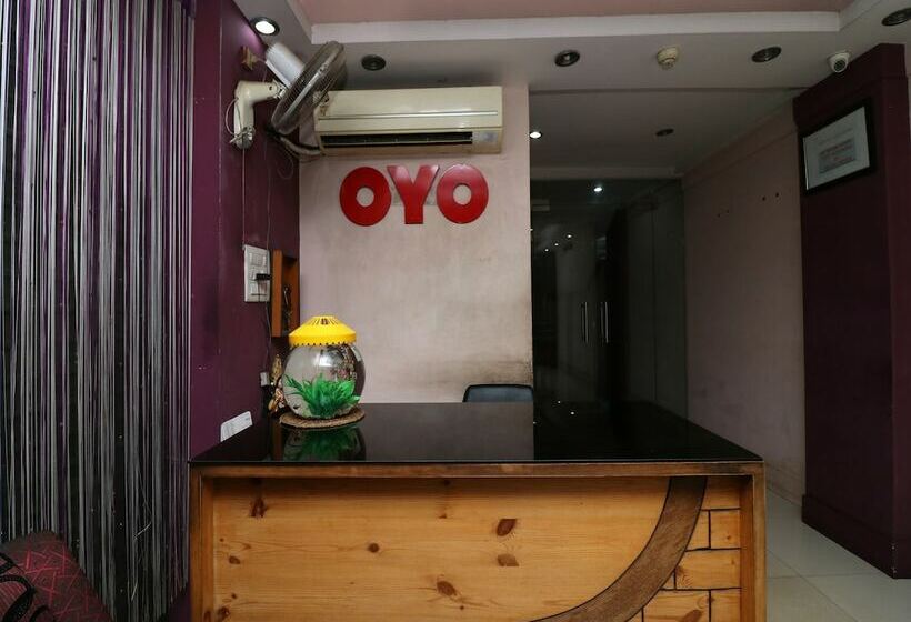 בית מלון כפרי Oyo 27644 Cozycom