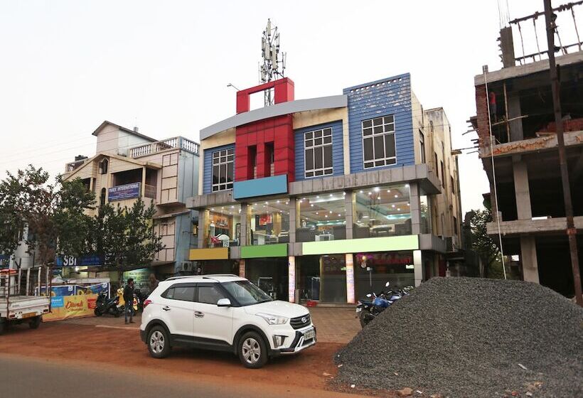 בית מלון כפרי Oyo 27644 Cozycom