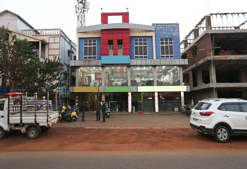 בית מלון כפרי Oyo 27644 Cozycom