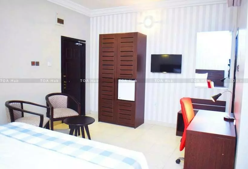Hotel Toa Hub