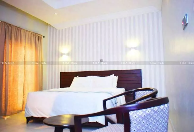 Hotel Toa Hub