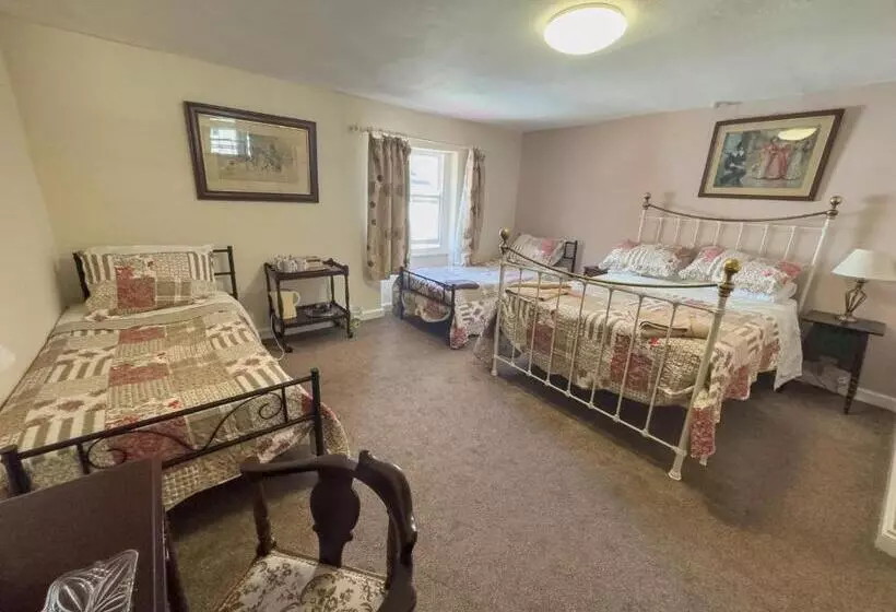 ベッドアンドブレックファースト The Vintage Inn