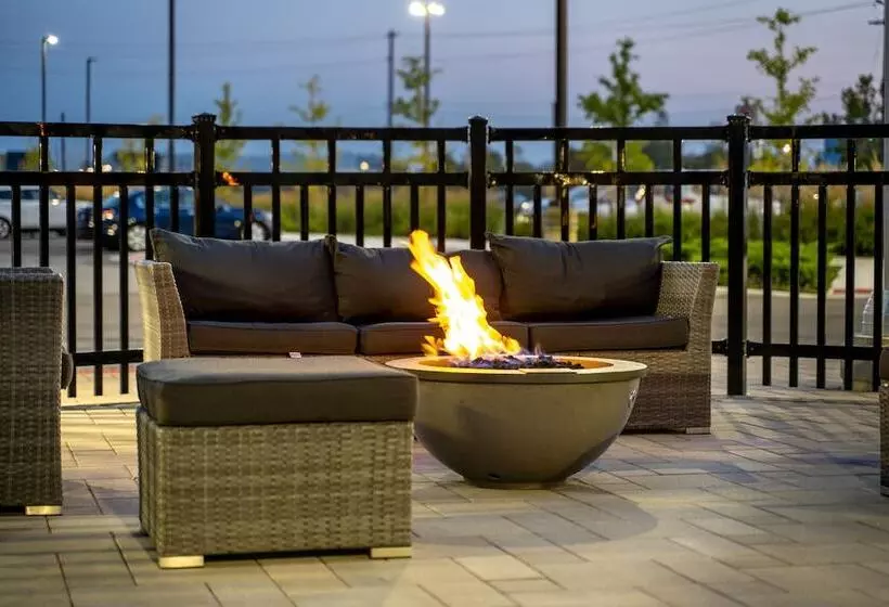 ホテル Towneplace Suites By Marriott Brantford And Conference Centre