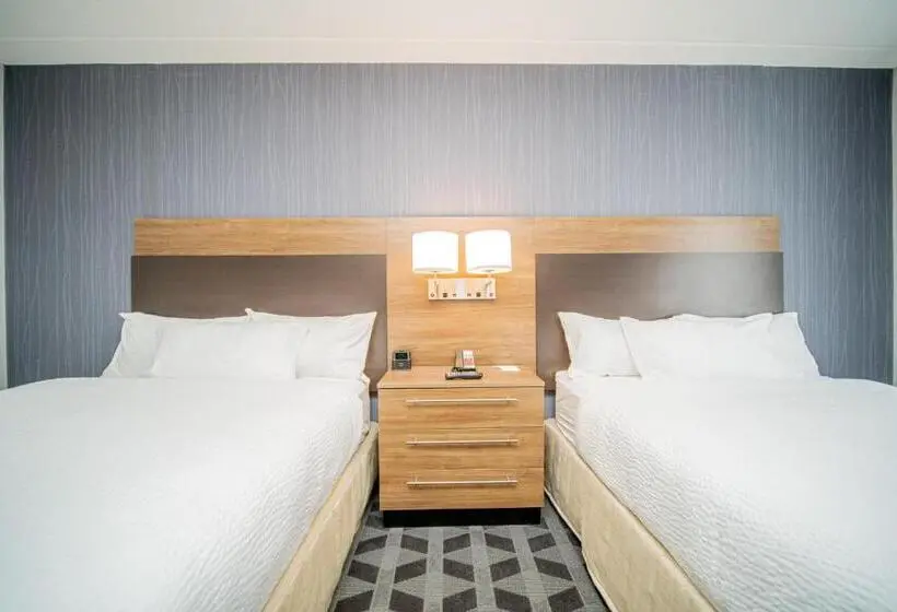 Hotelli Towneplace Suites By Marriott Brantford And Conference Centre