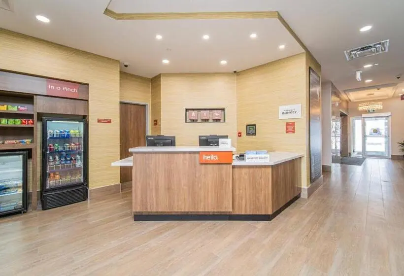 Hotelli Towneplace Suites By Marriott Brantford And Conference Centre