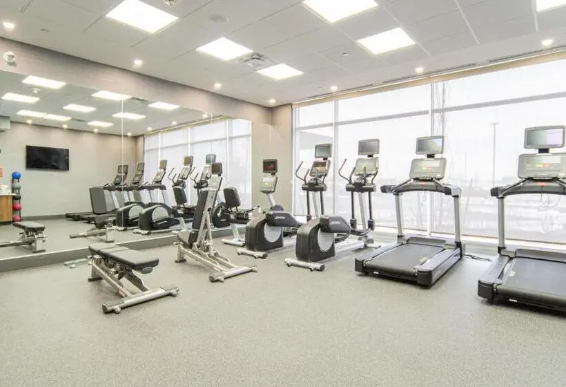 Hotelli Towneplace Suites By Marriott Brantford And Conference Centre