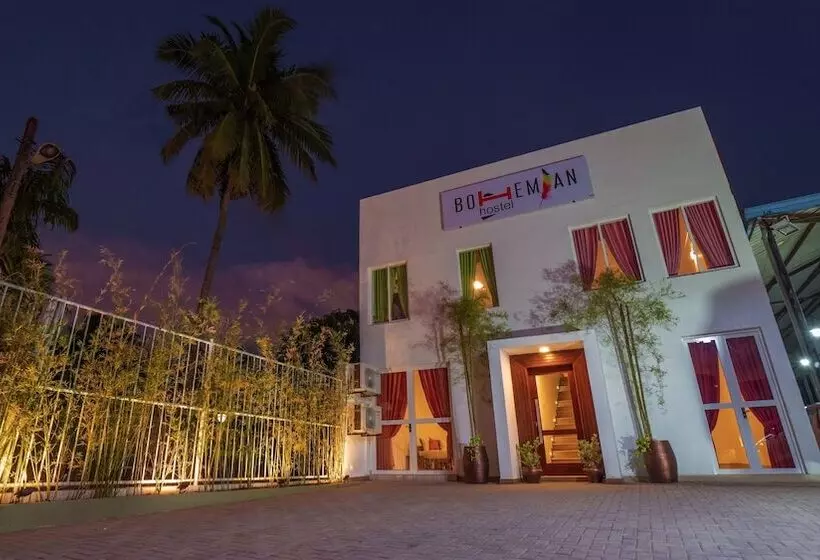 ユースホステル Bohemian Hotel Negombo