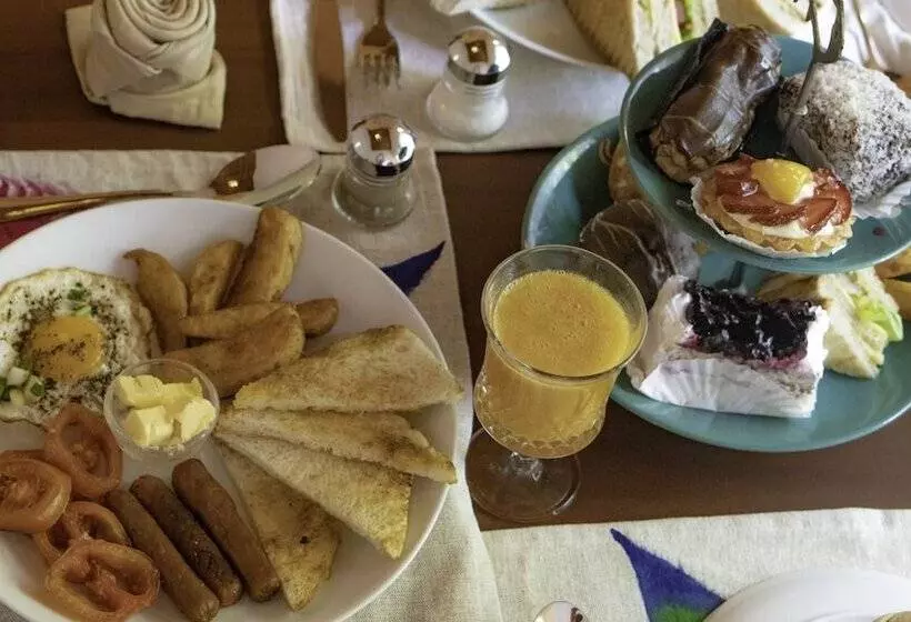 ユースホステル Bohemian Hotel Negombo