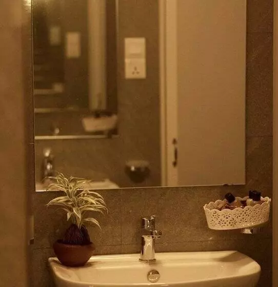 ユースホステル Bohemian Hotel Negombo