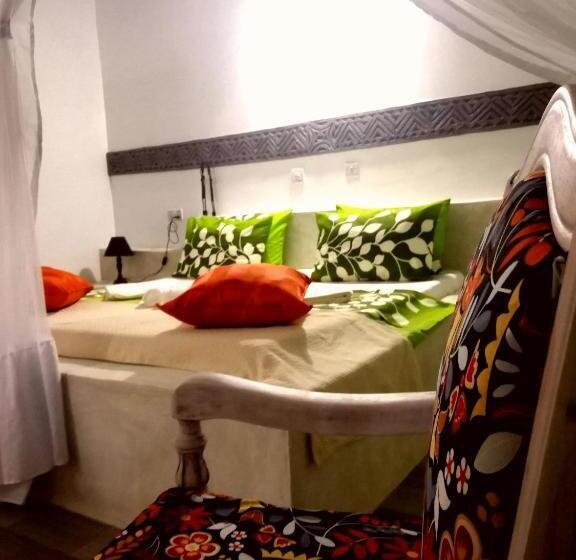 تختخواب و صبحانه Peter Pan Beach Lodge & Italian Restaurant