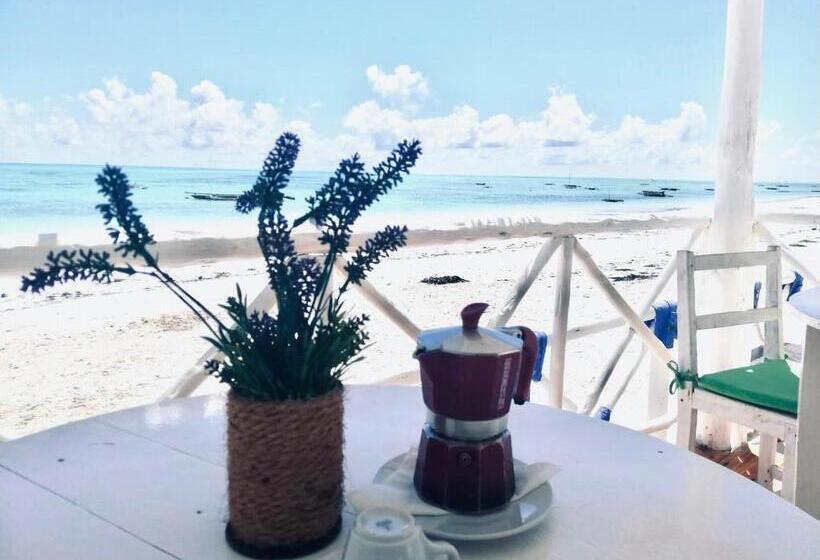 تختخواب و صبحانه Peter Pan Beach Lodge & Italian Restaurant