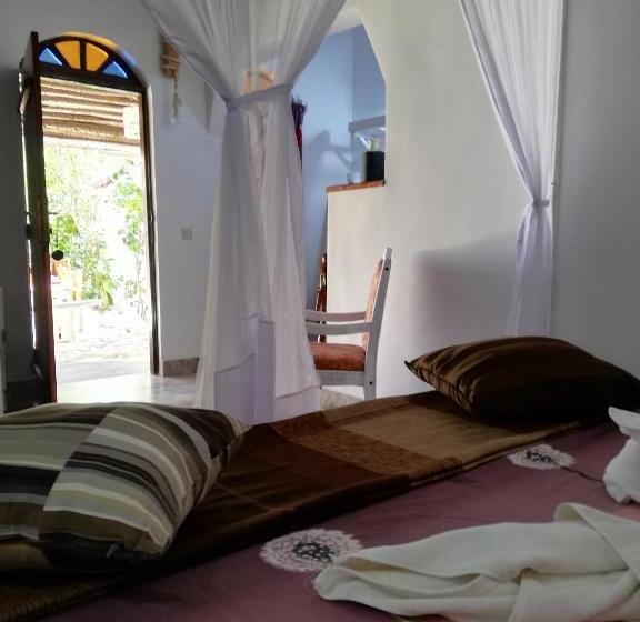 تختخواب و صبحانه Peter Pan Beach Lodge & Italian Restaurant