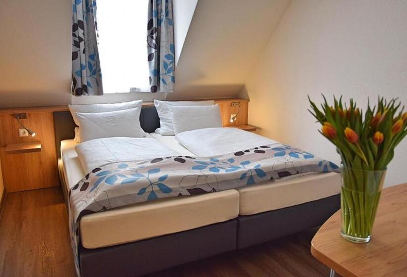 Cafe Hotel Altreuter