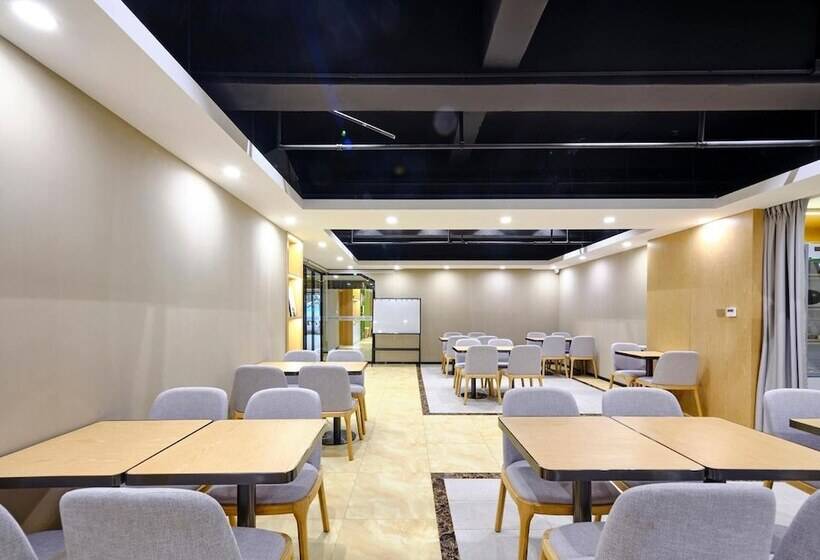 בית מלון כפרי Insail Guangzhou Airport Road