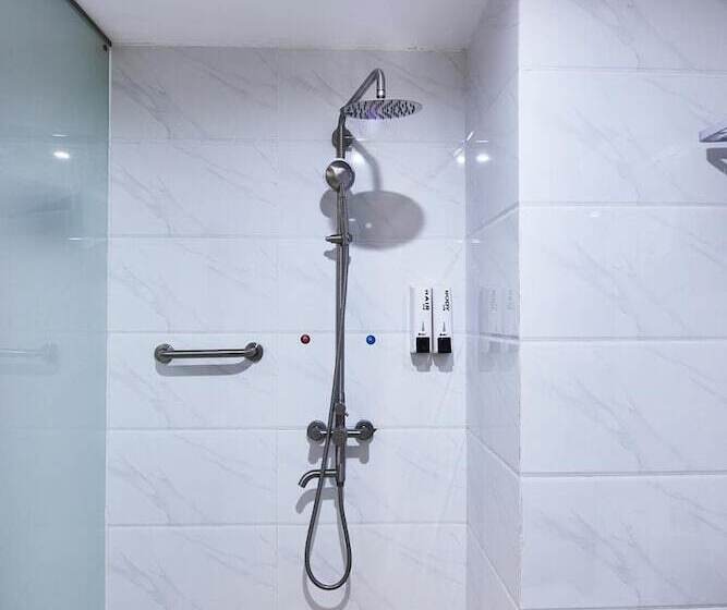 בית מלון כפרי Insail Guangzhou Airport Road